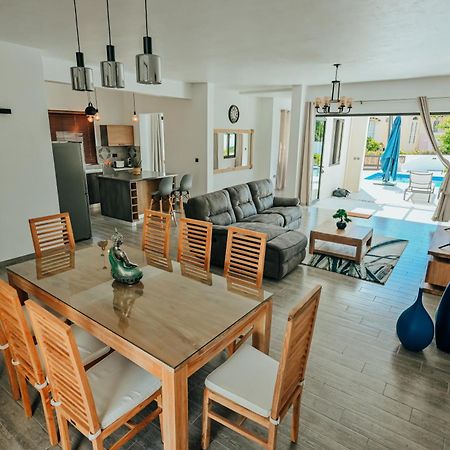 Two Villas Тамарин Екстериор снимка